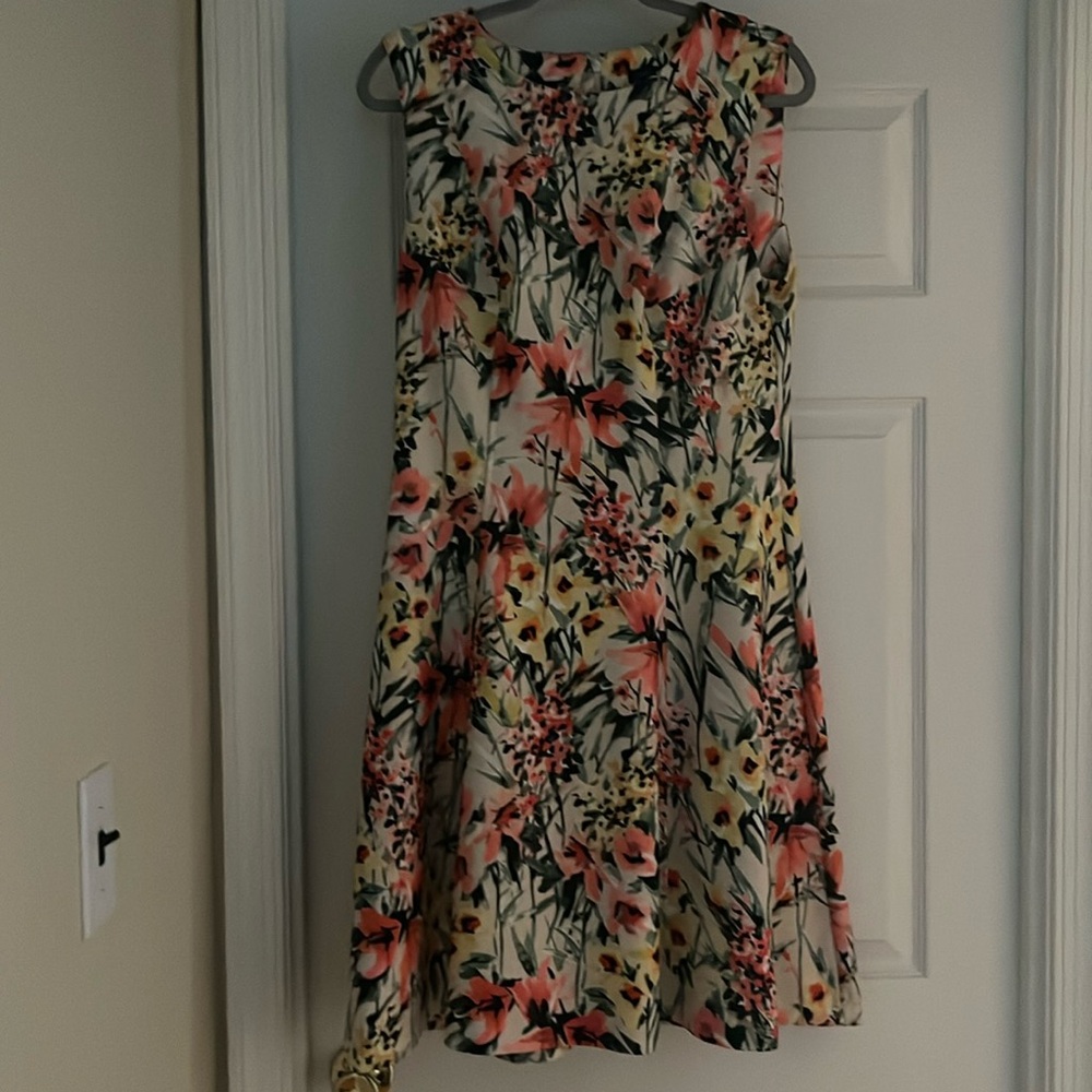 Tommy Hilfigher Dress floral. Size:12